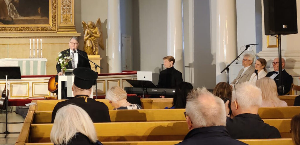 Tämän kuvan alt-attribuutti on tyhjä; Tiedoston nimi on Huokuna-muokattu-1024x494.jpg